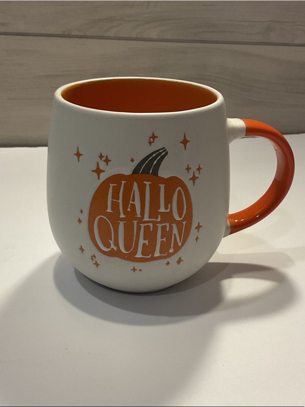 Hallo Queen Orange Accent Ceramic Mug - Festive Halloween Design
